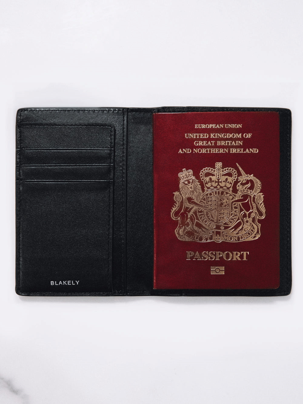 Black Blakely BLK Passport Holder | VFY524167