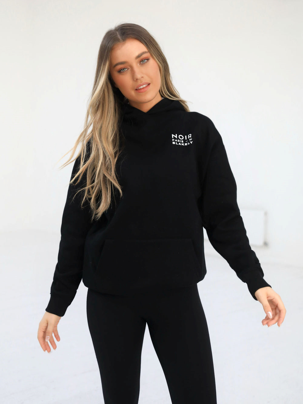 Black Blakely Noir Women's Relaxed Hoodie | QCV263549