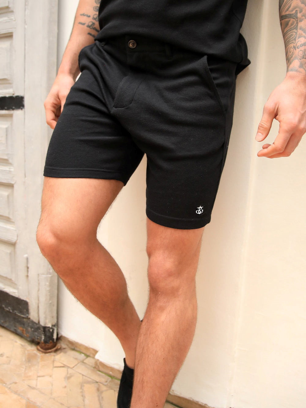 Black Blakely Safi Textured Shorts | DCU256874