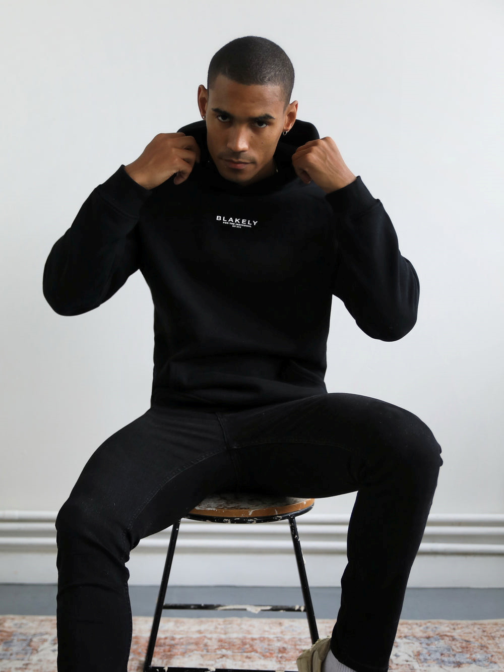 Black Blakely Statement Relaxed Hoodie | ENT762593