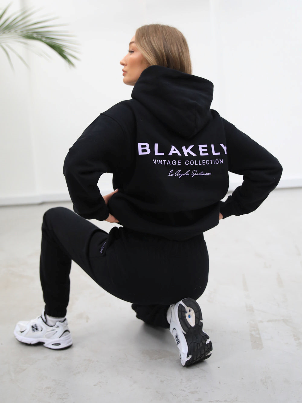 Black Blakely Women's Sports Club Relaxed Hoodie | ZDS485179