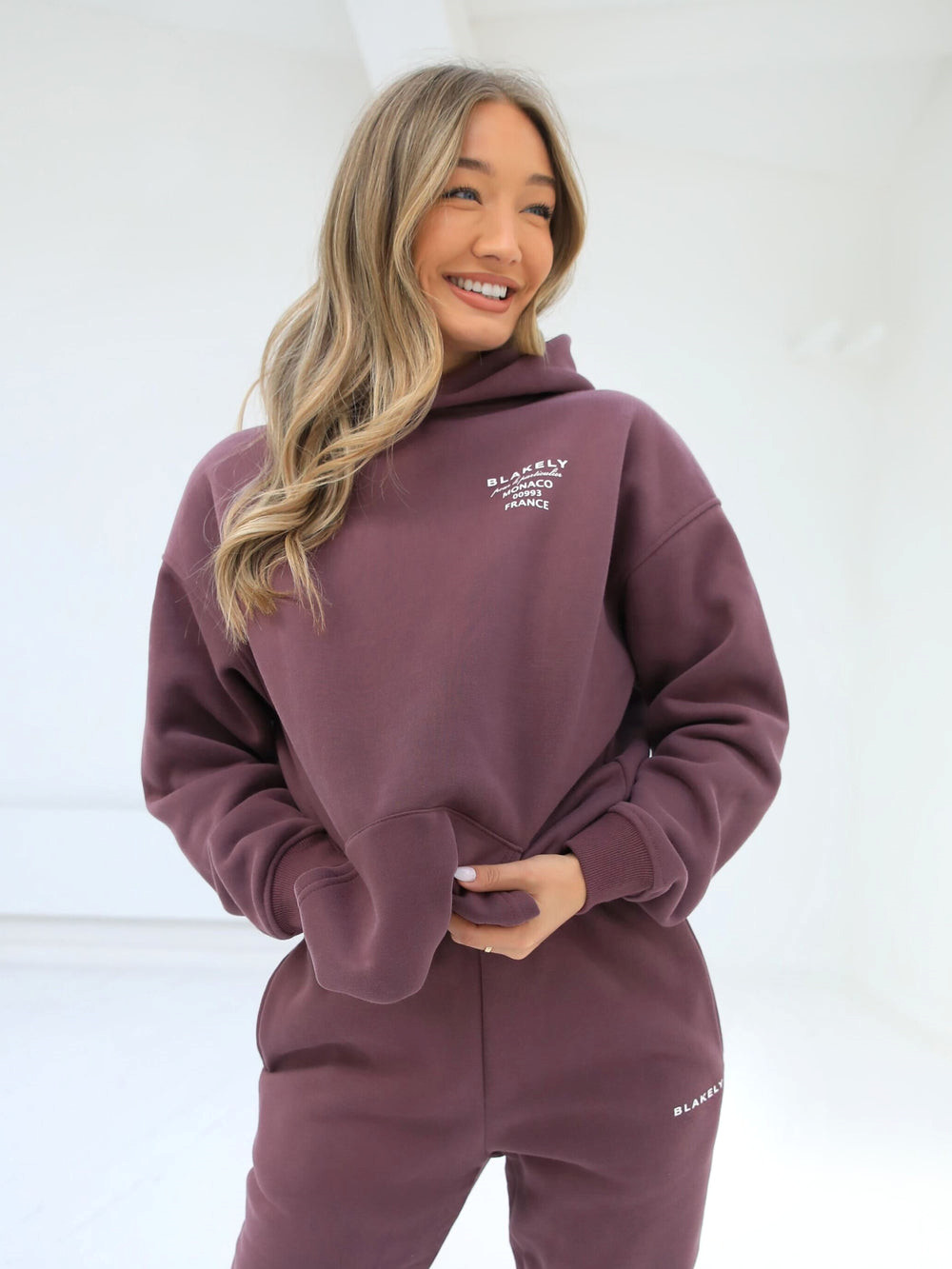 Burgundy Blakely Monaco Women's Relaxed Hoodie | DXM986413