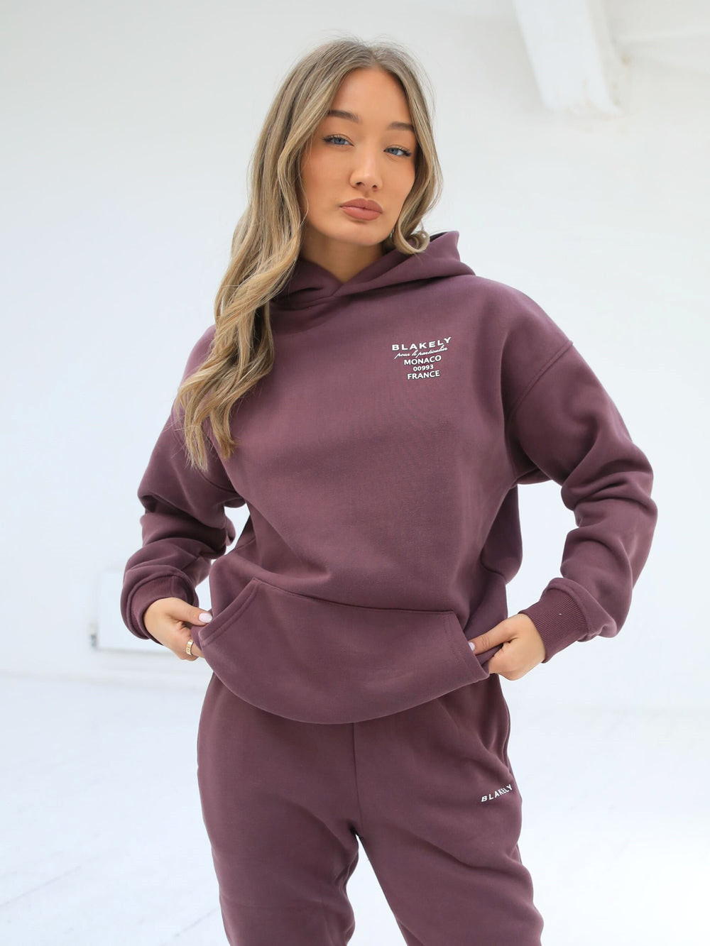 Burgundy Blakely Monaco Women's Relaxed Hoodie | DXM986413