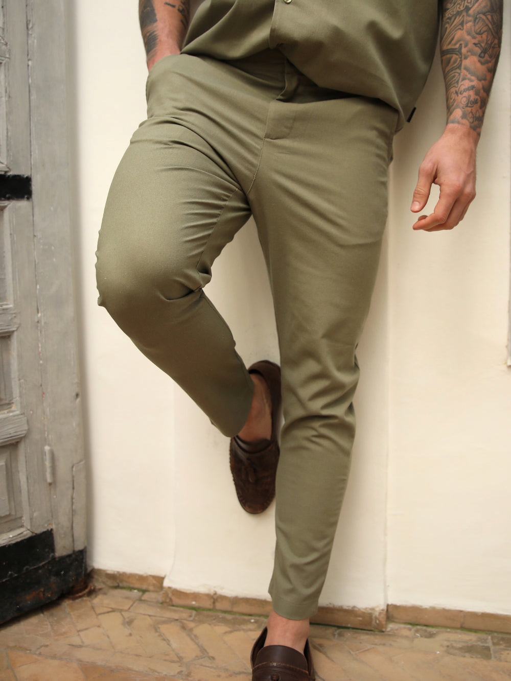 Khaki Blakely Nador Linen-Blend Trousers | LST185027