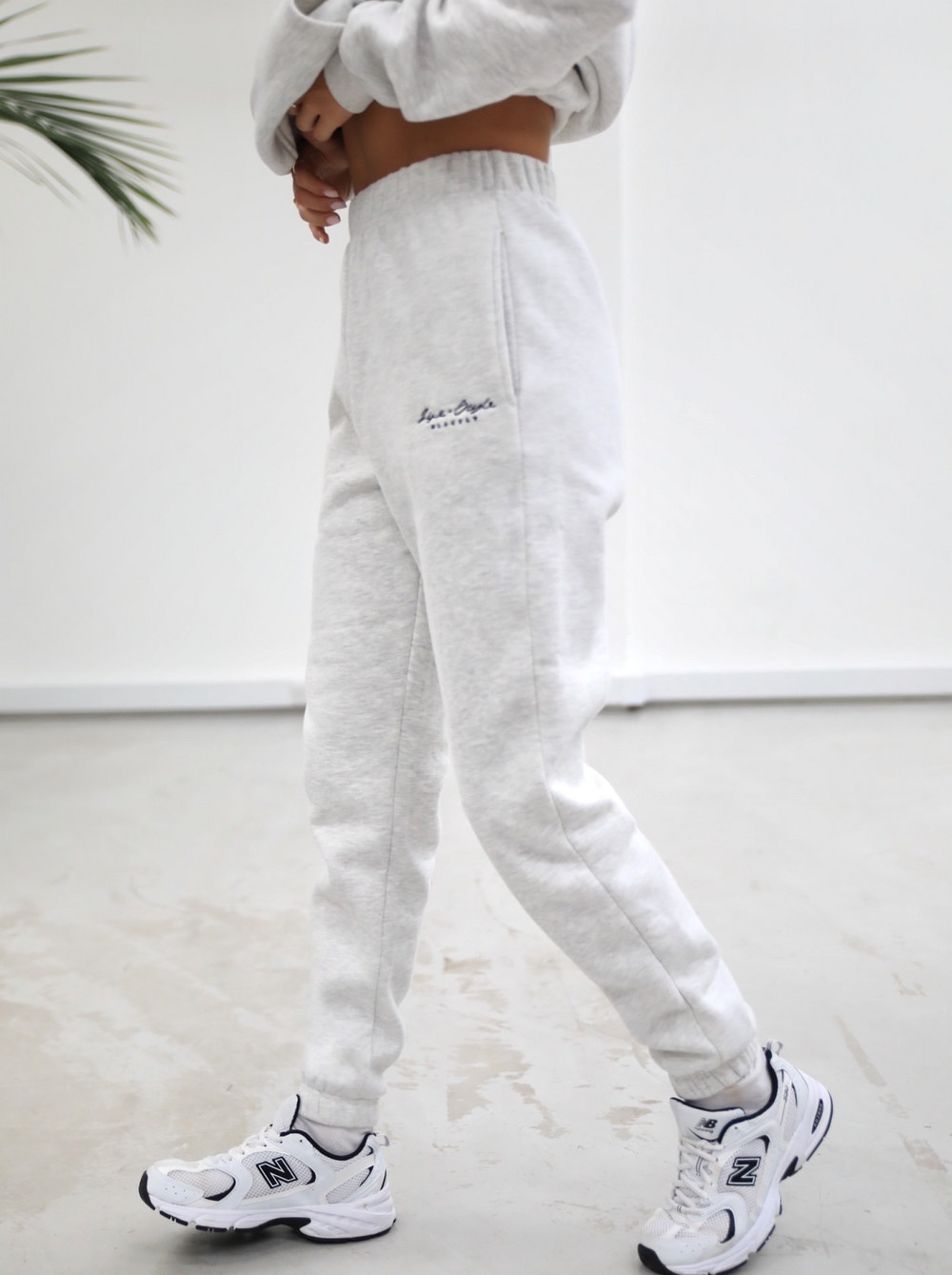 Marl White Blakely Life & Style Loose Fitting Sweatpants | VMT347596