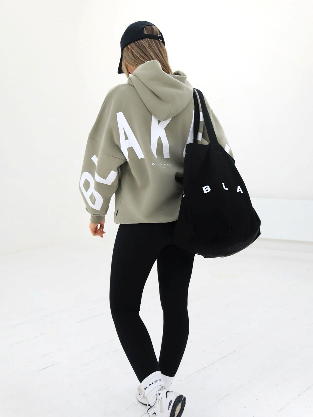 Olive Blakely Isabel Oversized Hoodie | MTD167930