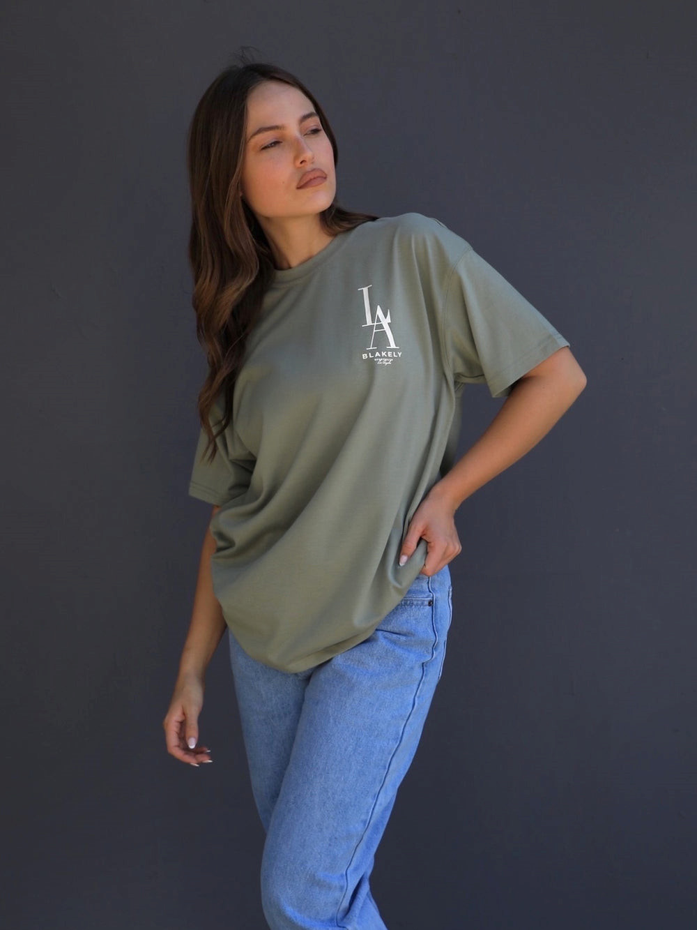 Olive Blakely Studio Relaxed T-Shirt | KWB974230