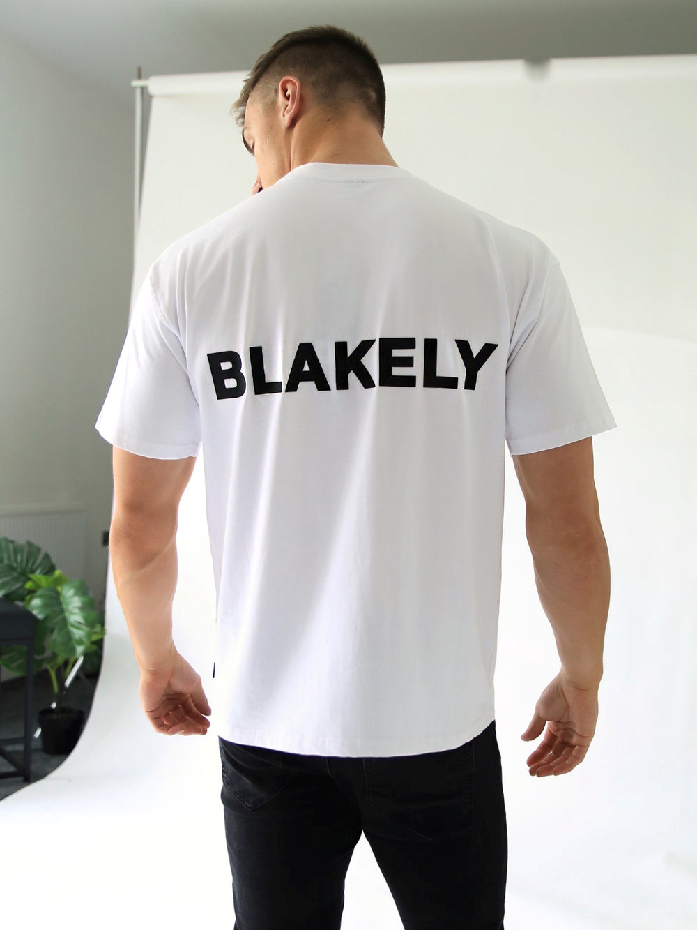 White Blakely BLK Blackout Oversized T-Shirt | FJT489760